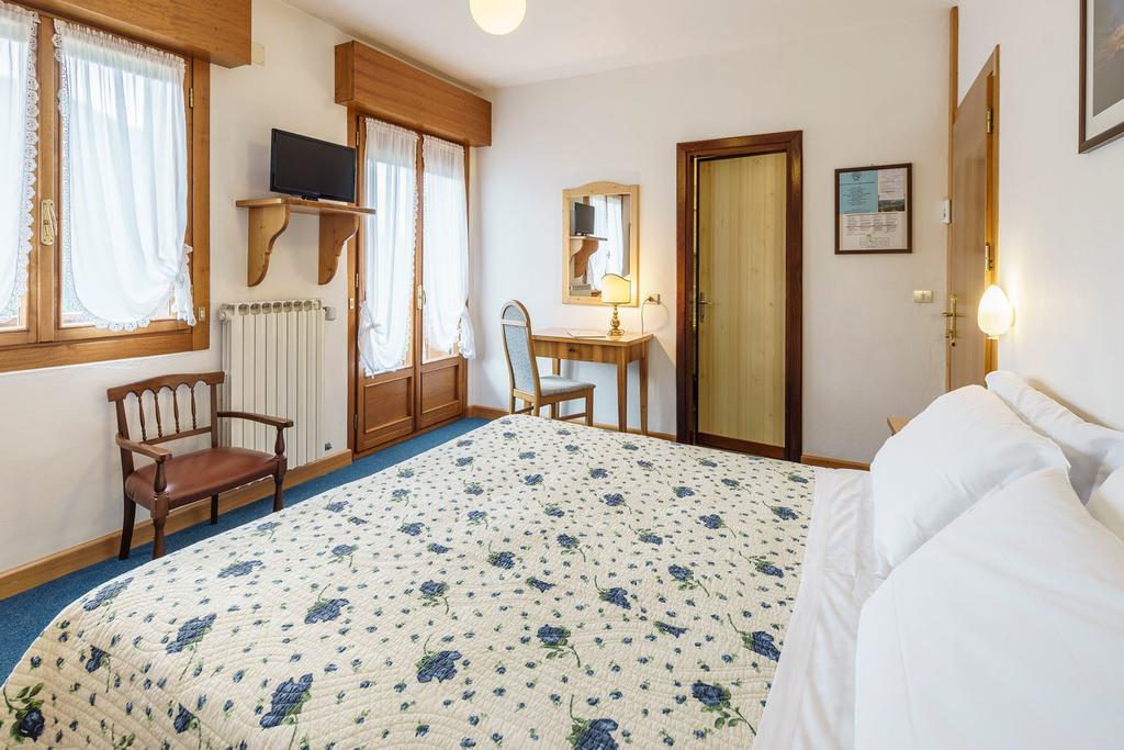 Hotel Roma San Vito di Cadore Bilik gambar