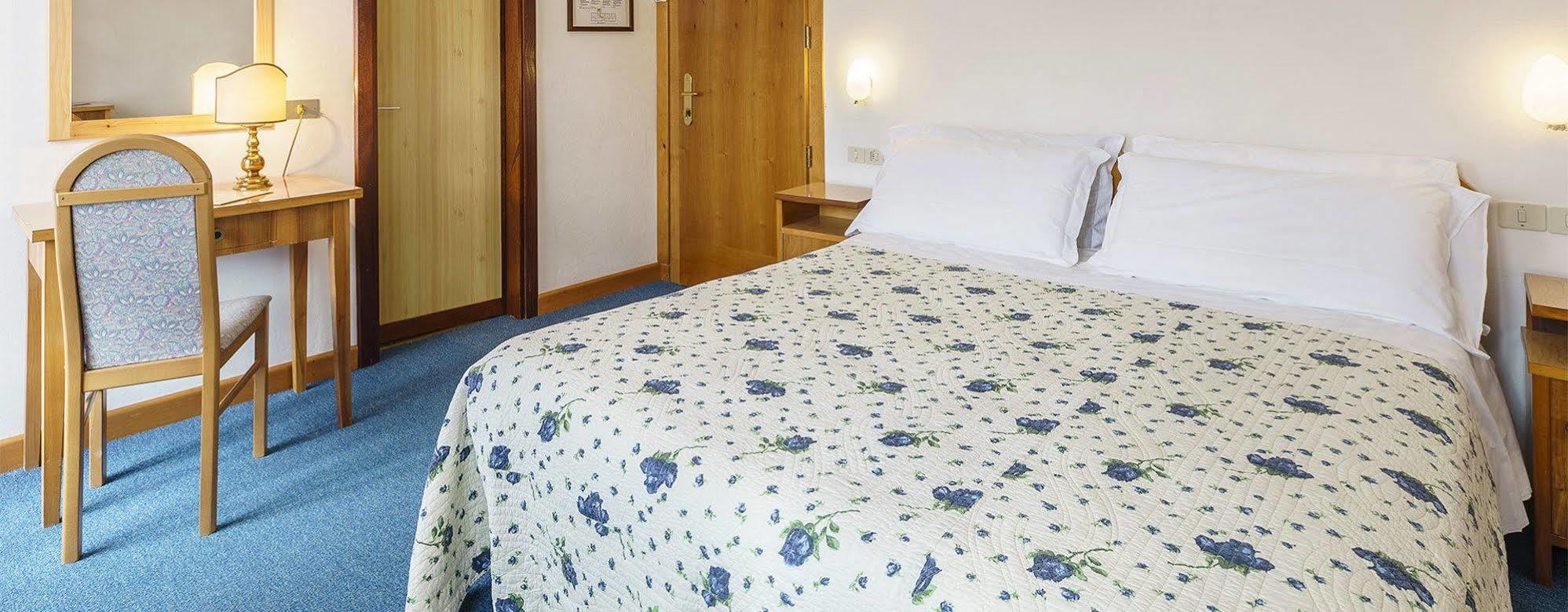 Hotel Roma San Vito di Cadore Luaran gambar